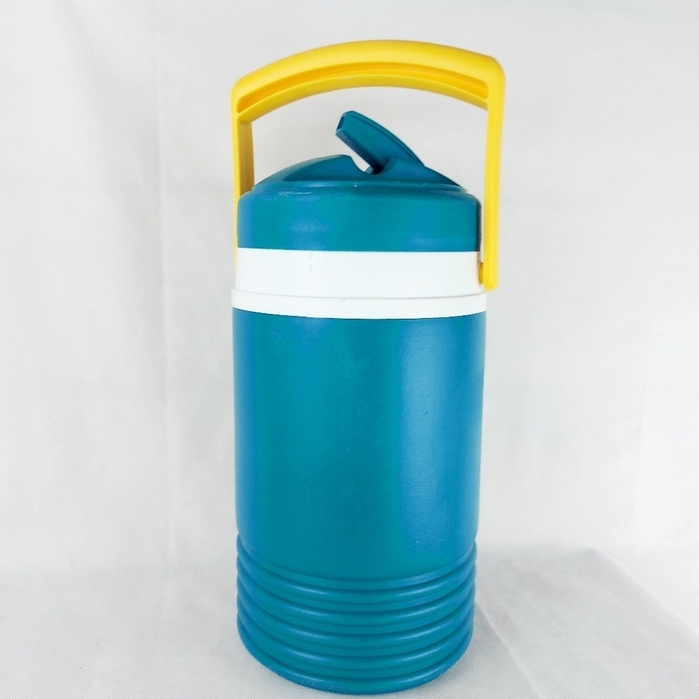 Vintage 90's Igloo 1/2 Half Gallon Water Jug Container Cooler Retro thermos Y2K